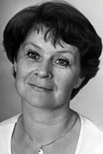 Анна Жарова