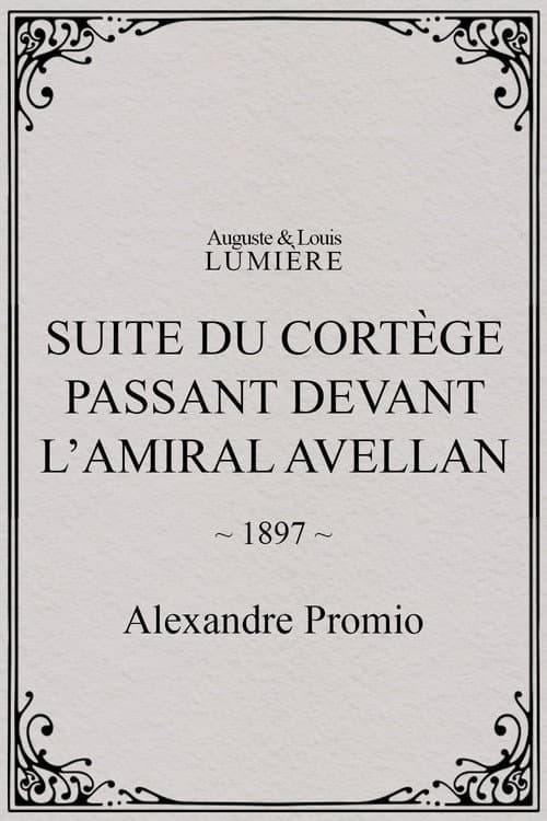 Suite du cortège passant devant l’amiral Avellan